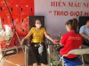 Giáo viên trường Tiểu học Phú La tham gia hiến máu tình nguyện
